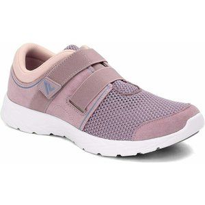 vionic ema suede sneaker